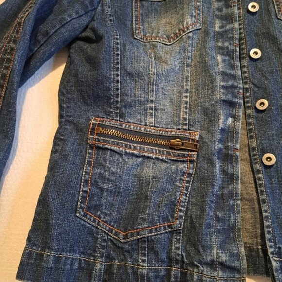 MEXX women's size 8 distressed jean jacket, form fitting style - Picture 2 of 9